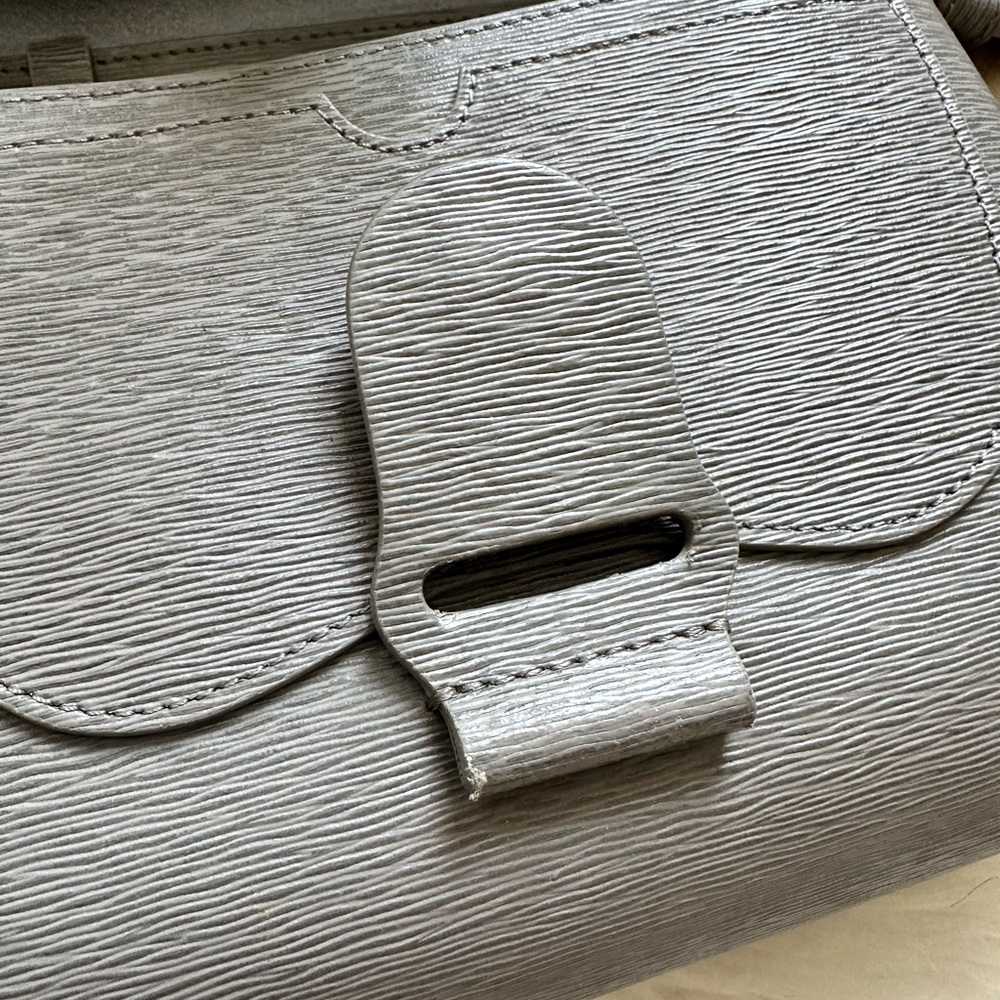 Used Excellent Condition Senreve Aria Belt Bag Grey - Picture 6 of 9